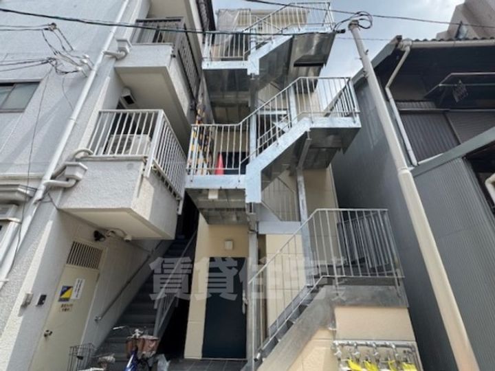 大阪府大阪市住吉区万代東1丁目の賃貸マンションの外観