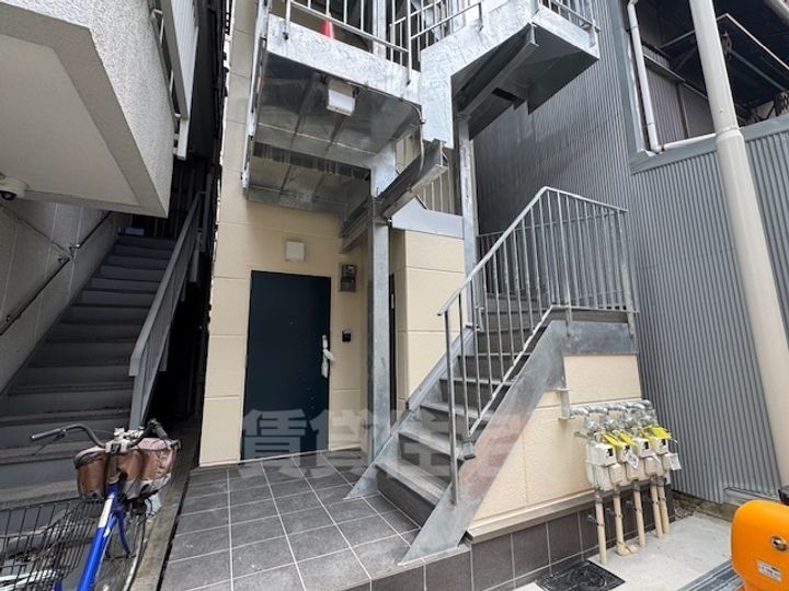 大阪府大阪市住吉区万代東1丁目の賃貸マンションの外観