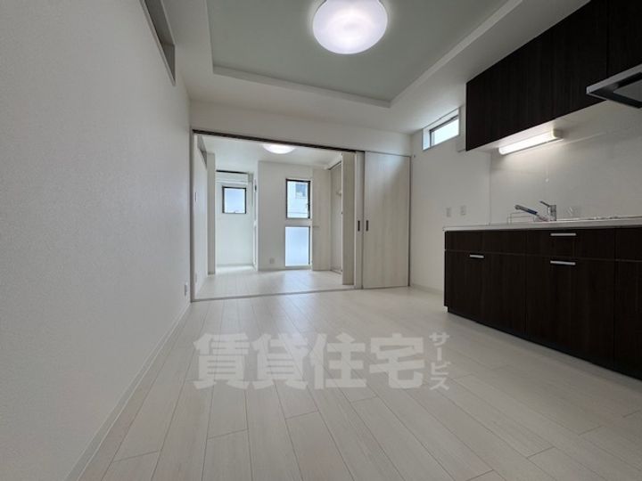 大阪府大阪市住吉区万代東1丁目の賃貸マンションの居間