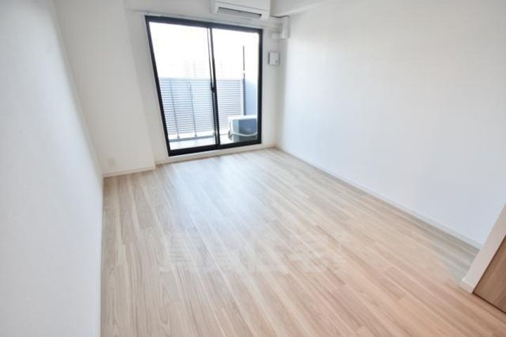 大阪府堺市西区浜寺石津町中1丁の賃貸マンションの内装