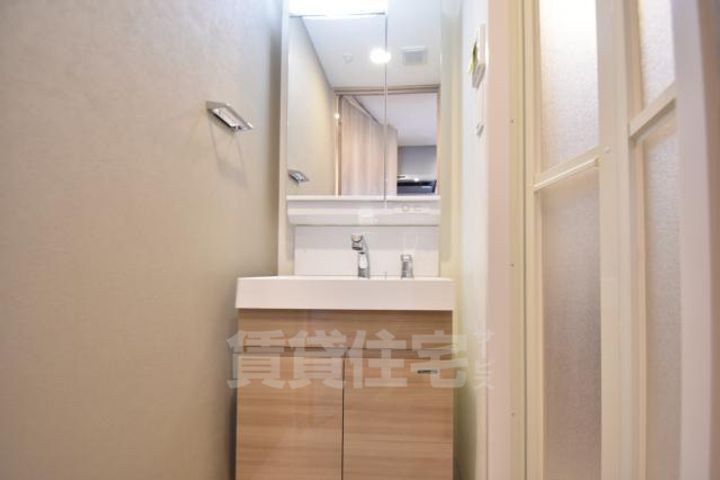 大阪府堺市西区浜寺石津町中1丁の賃貸マンションの内装