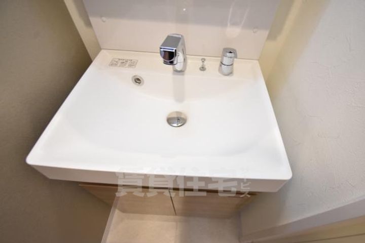 大阪府堺市西区浜寺石津町中1丁の賃貸マンションの内装