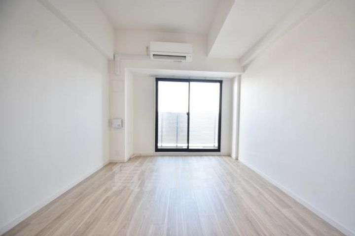 大阪府堺市西区浜寺石津町中1丁の賃貸マンションの居間