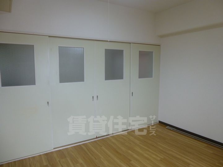 Riora塚本2の寝室