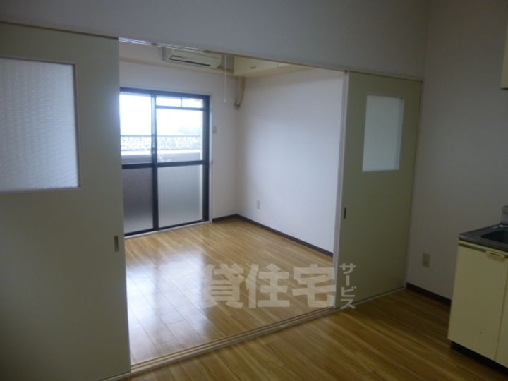 Riora塚本2の寝室