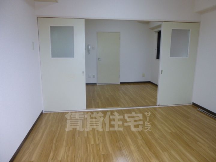 Riora塚本2の寝室