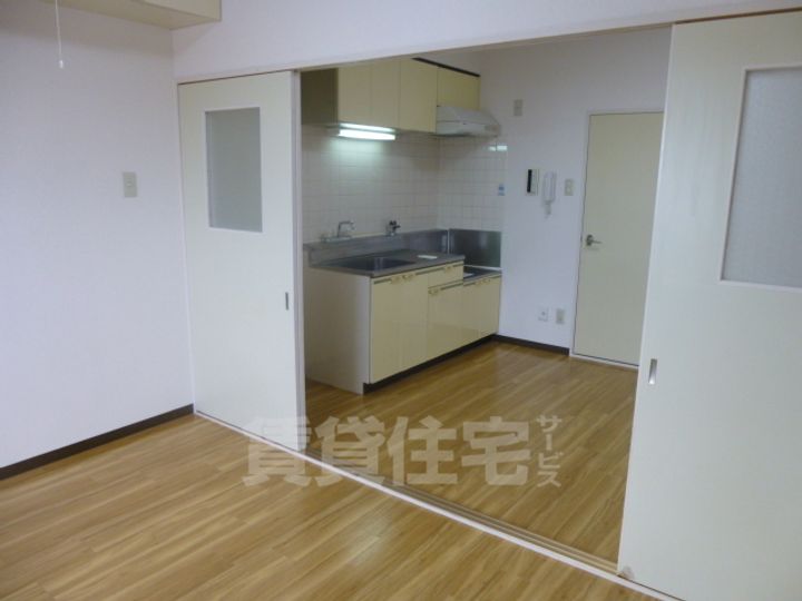 Riora塚本2の居間