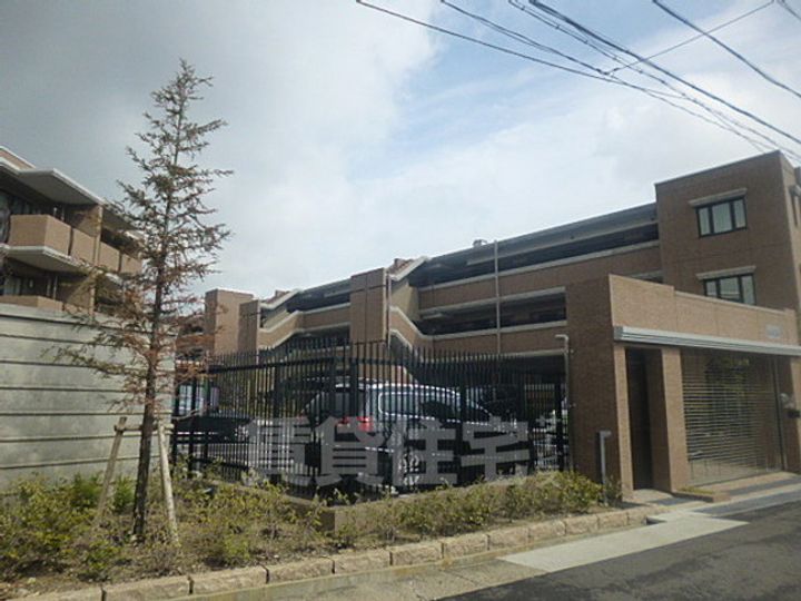 プラウド八事富士見の外観