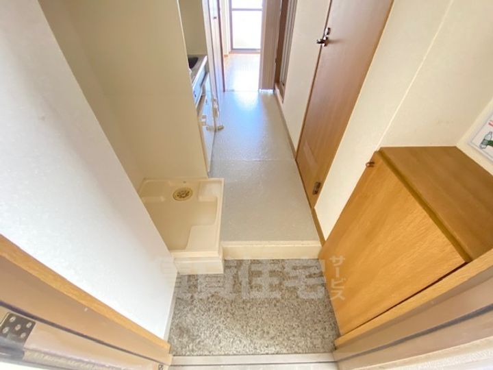 新大宮シティ・パル235の玄関