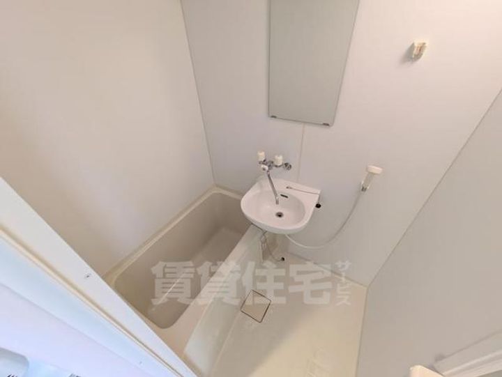 大阪府茨木市南春日丘1丁目の賃貸マンションの風呂