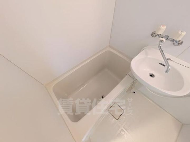 大阪府茨木市南春日丘1丁目の賃貸マンションの風呂