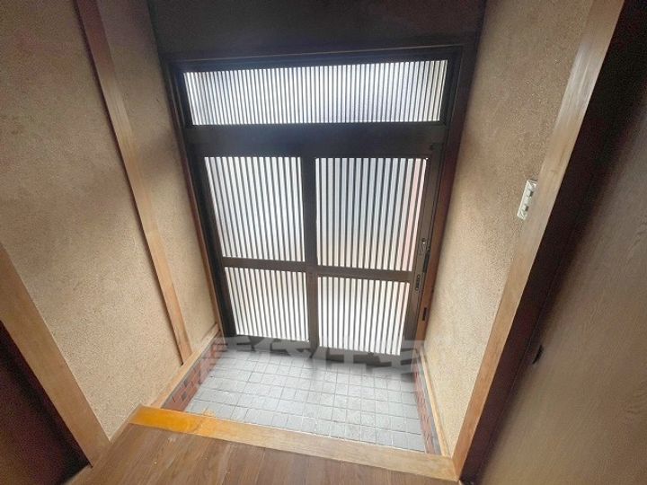 大阪府羽曳野市向野(一戸建)の賃貸物件の玄関