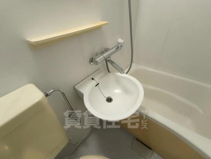 大阪府豊中市柴原町3丁目の賃貸マンションの内装