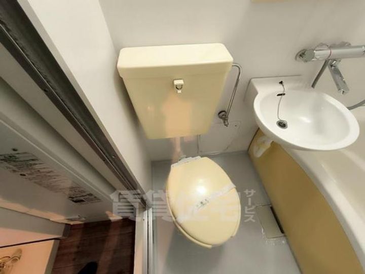 大阪府豊中市柴原町3丁目の賃貸マンションの内装