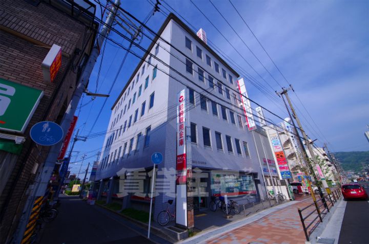 クローバーハイツの周辺