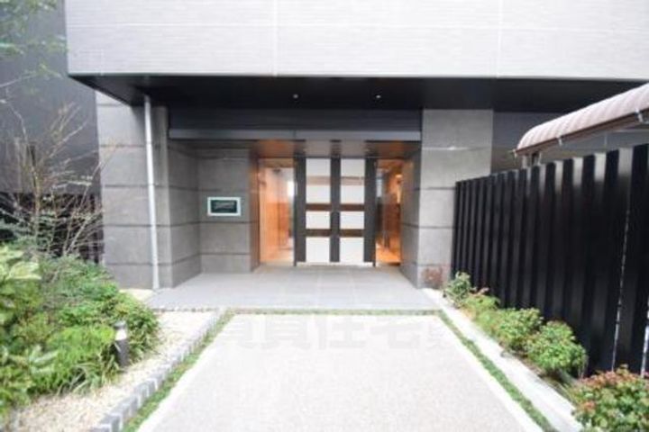 愛知県名古屋市中村区名駅南3丁目の賃貸マンションの玄関