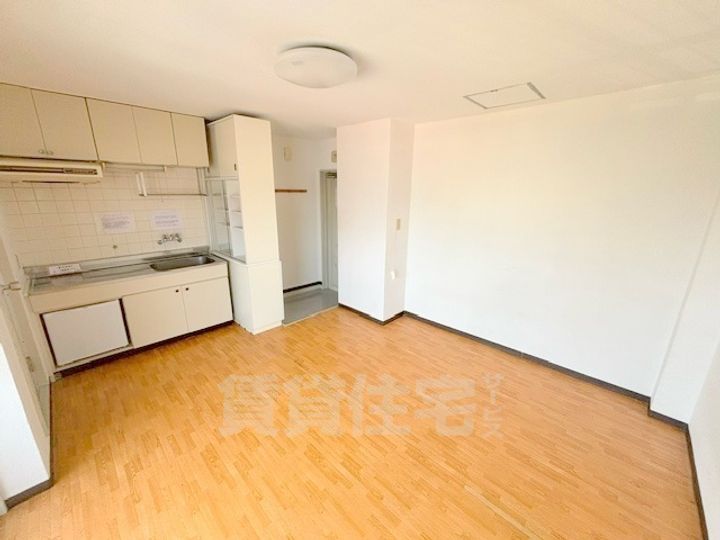 ホワイトインの居間