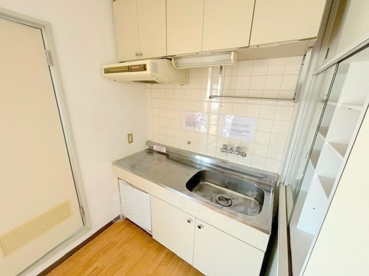 ホワイトインのキッチン