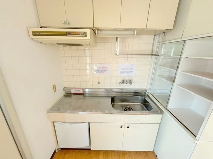 ホワイトインのキッチン