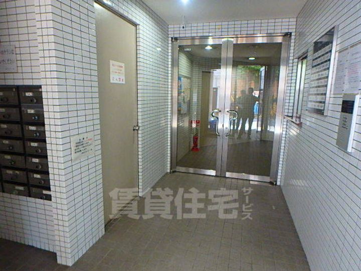 ドゥエトワールの玄関