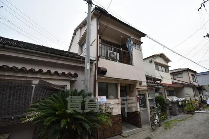 杭瀬南新町2丁目テラスハウスの外観
