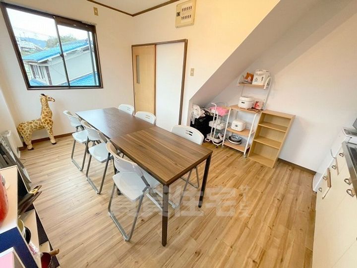 大阪府富田林市西板持町6丁目(一戸建)の賃貸物件の居間