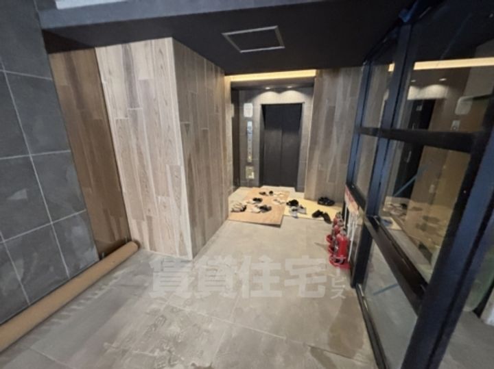 スワンズシティ神戸ウエストの玄関