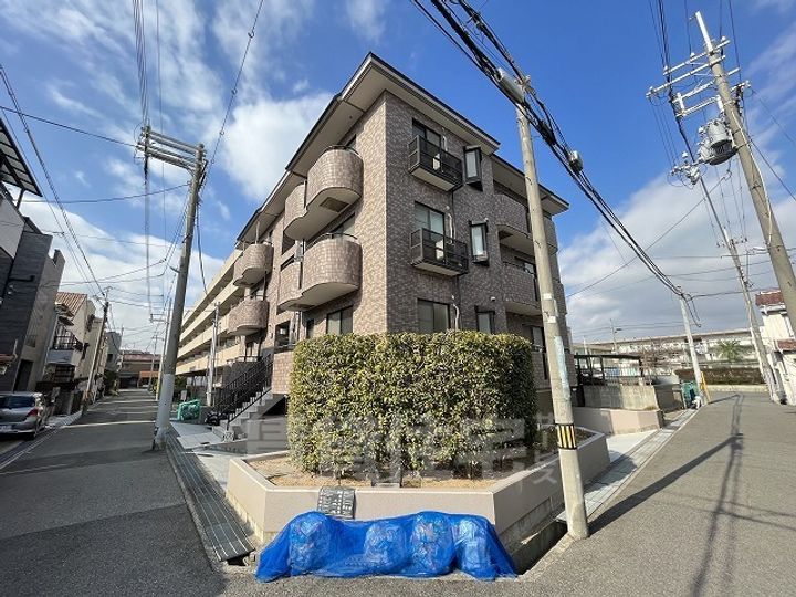 ユーコート武庫川の外観