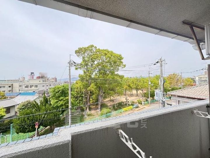 ジュネス蛍池の周辺