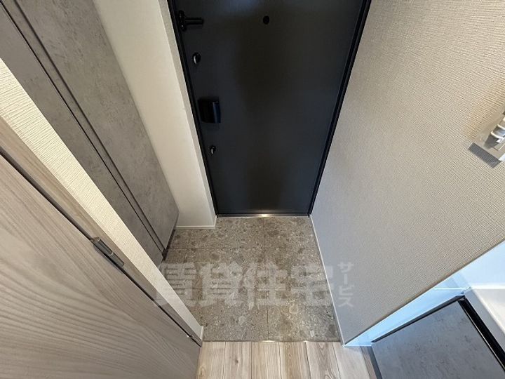 S-RESIDENCE今池arcanaの玄関