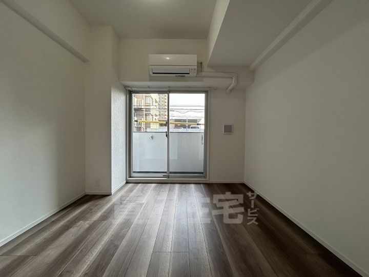 S-RESIDENCE今池arcanaの居間