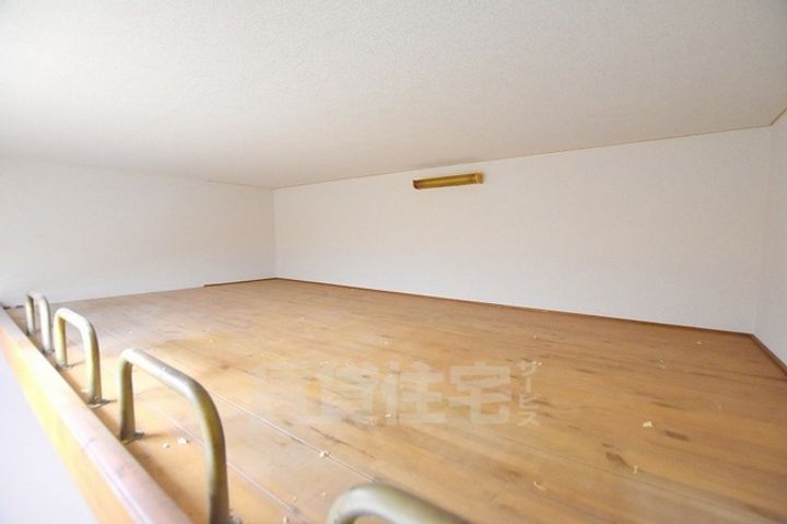 ロイヤルハイツまつい2の内装