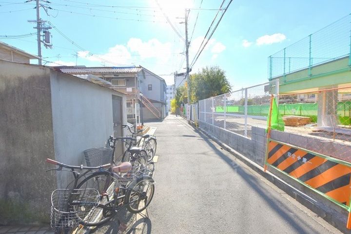 ロイヤルハイツまつい2の周辺