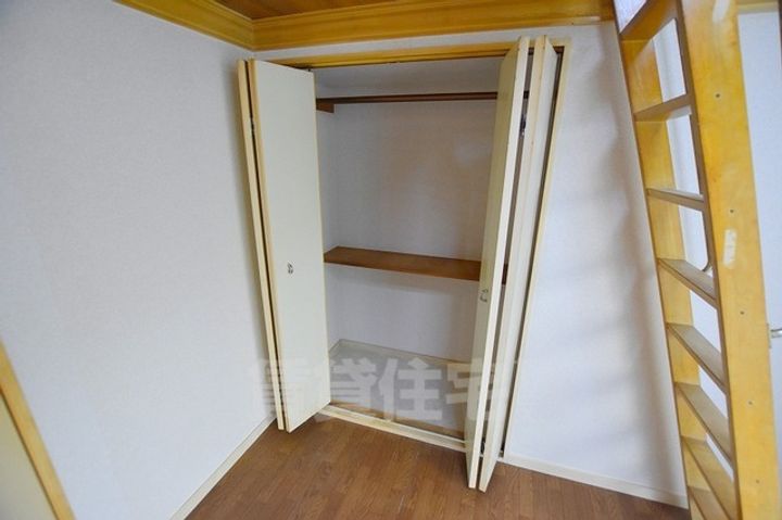 ロイヤルハイツまつい2の内装