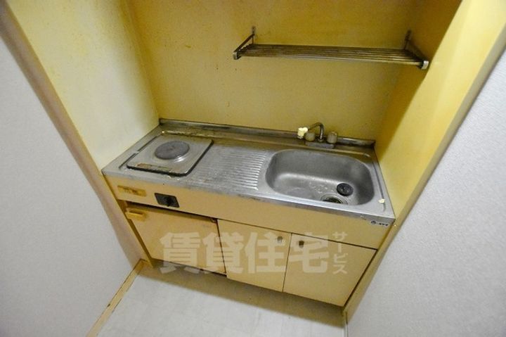 ロイヤルハイツまつい2のキッチン