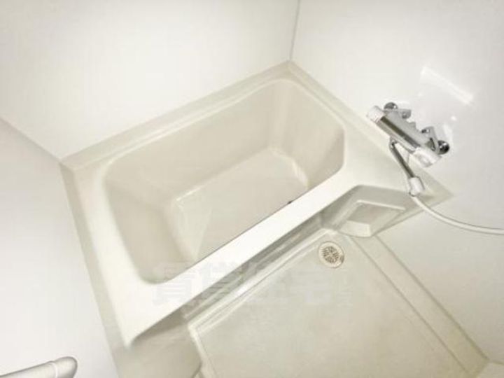 大阪府茨木市豊川2丁目の賃貸アパートの風呂