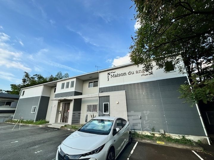 大阪府茨木市豊川2丁目の賃貸アパートの外観