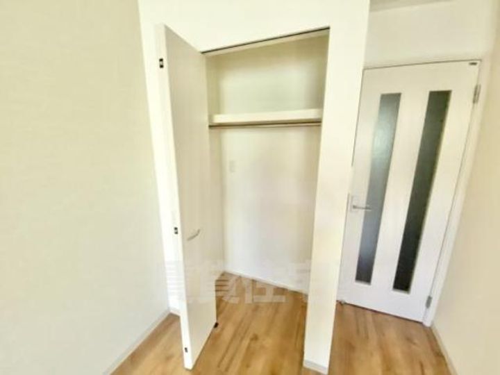 大阪府茨木市豊川2丁目の賃貸アパートの内装