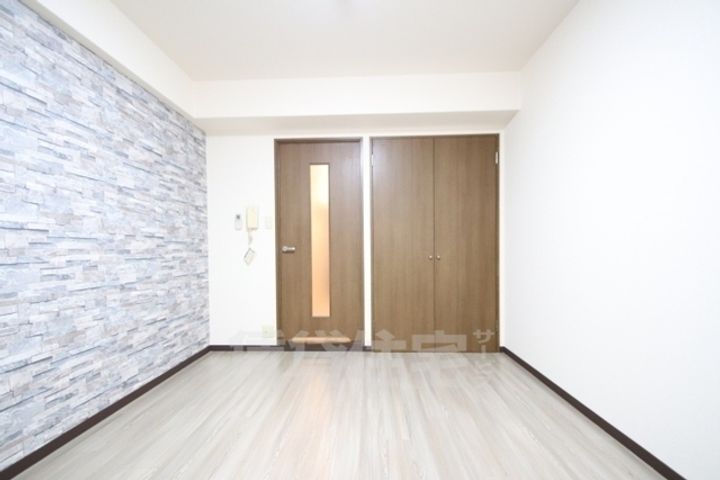 大阪府堺市堺区甲斐町西3丁の賃貸マンションの居間