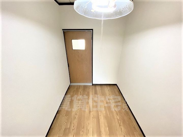 平和荘の内装