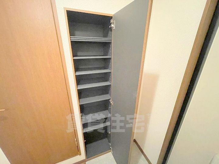 アンプルールフェールREALIFEの内装