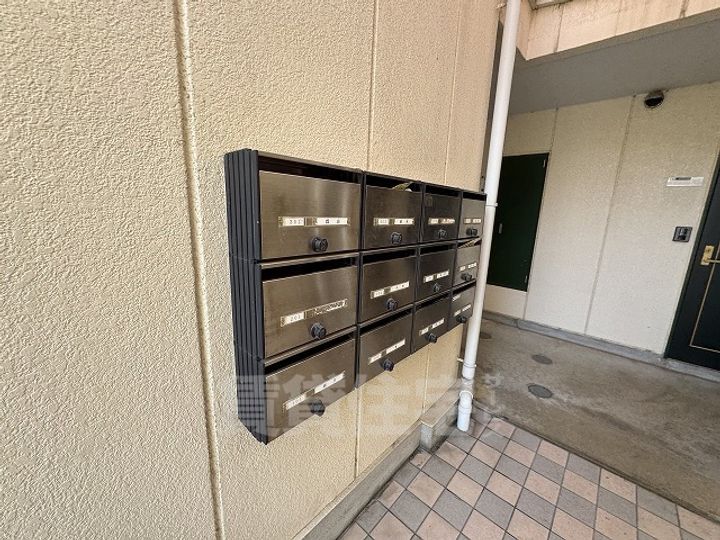 パラッツオ ニッセイの玄関