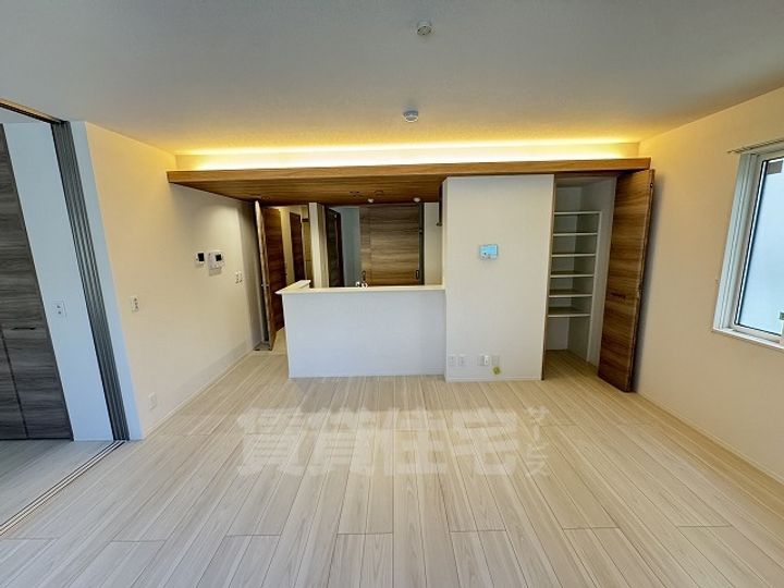 カリーノディモーラの居間