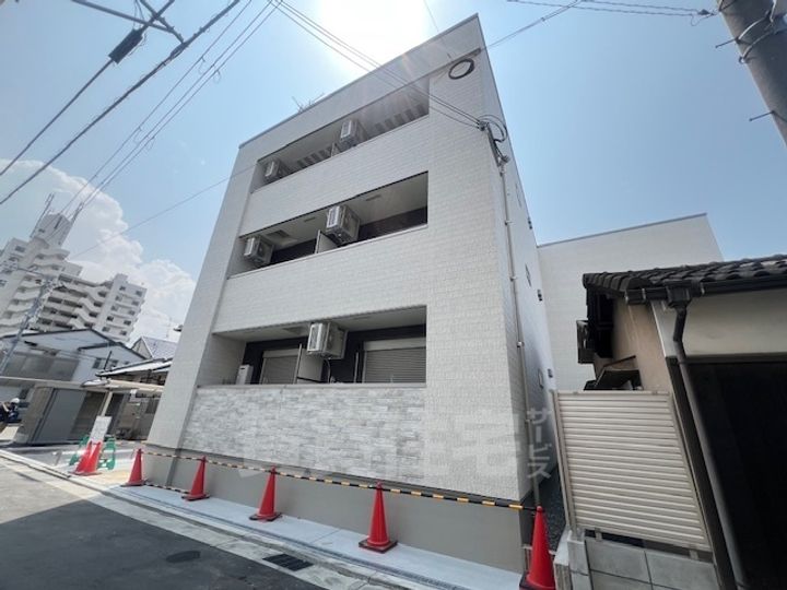大阪府高石市千代田1丁目の賃貸アパートの外観