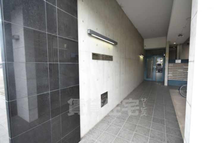 ハイネス・センターコートの玄関