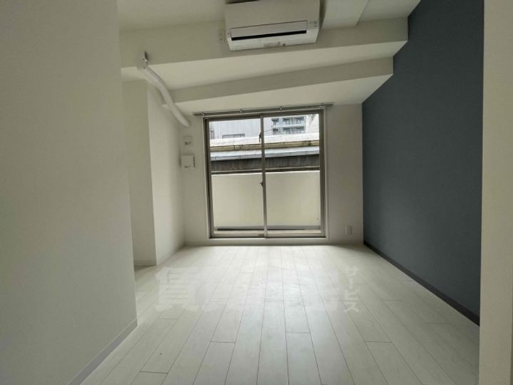 セオリー神戸ウエストゲートの内装