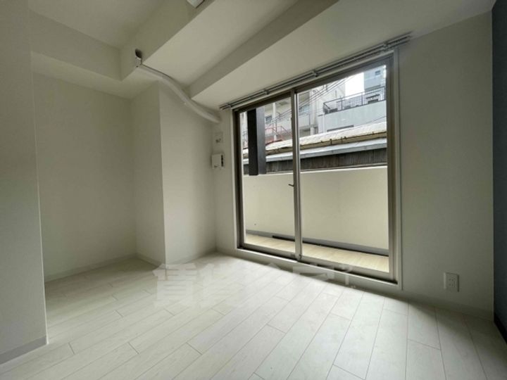 セオリー神戸ウエストゲートの内装