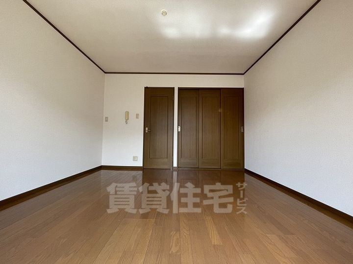 セレーノ西尾 A棟の居間