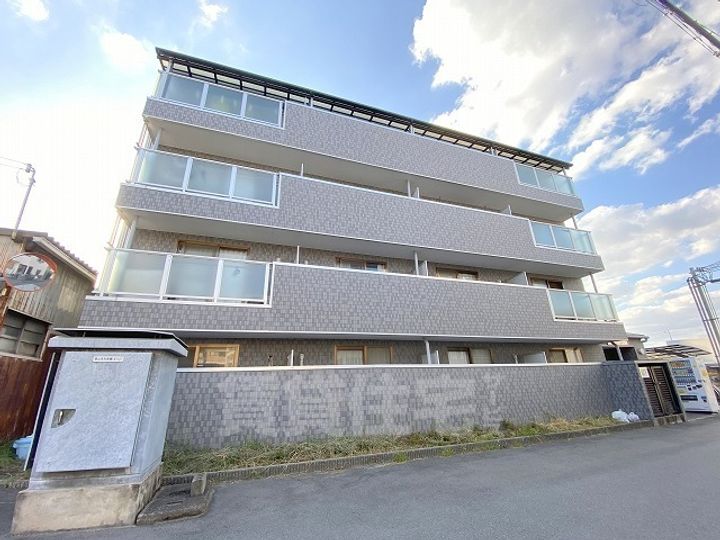 フルブルームの外観