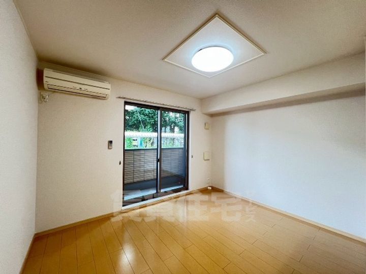 ドクターバード W棟の居間